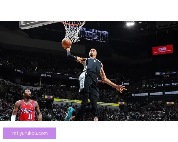 29日NBA前瞻：文班亚马挑战雄鹿 76人黄蜂争夺东部第七名
